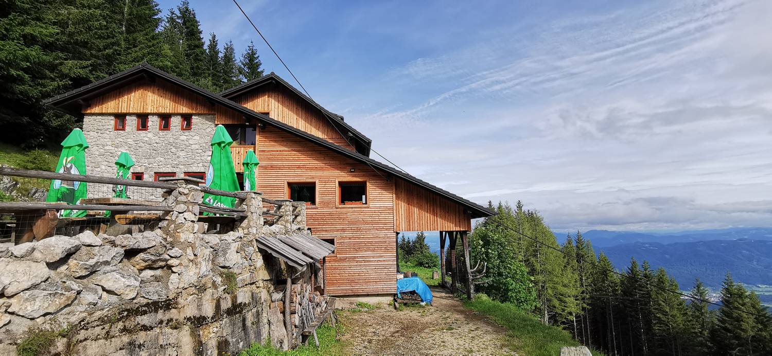 Spremenjen Kekčev decembrski izlet: Mozirska koča na Golteh in Medvedjak